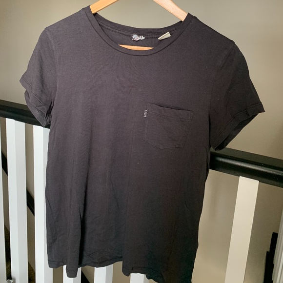 Levi's T-Shirt - Picture 1 of 2
